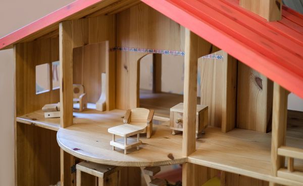 Doll House Assembly in Johnson City